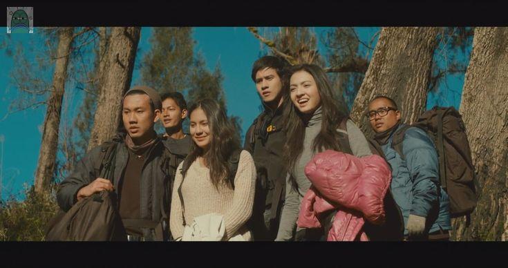 💚 mereka aslinya tergolong pemula gasih? emg di real life boleh ya pemula langsung ke mahameru? btw, bukan kamu orangnya, ta...