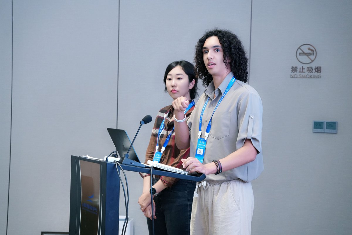 Tsinghua_Uni's tweet image. “#AR glasses aren’t just smartphones on our faces; they are the lens for the next revolution in human-computer interaction,” says #TsinghuaRen Raphaël Elhaddad @RaphaEllipse (France), a #ClassOf2025 in @thudcst, defining #MyTsinghuaStory with AR &amp;amp; #InteractionDesign.
