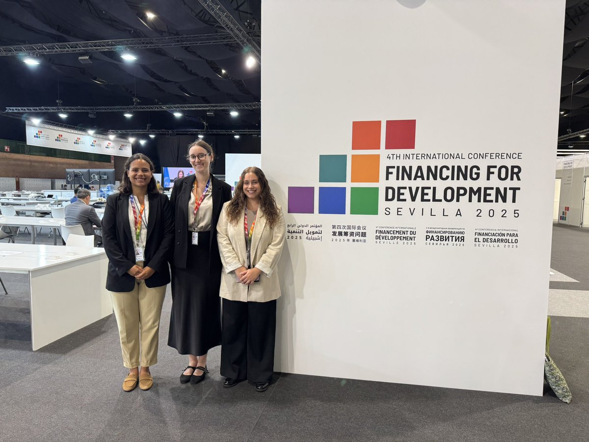 💡 Estudiantes del Máster Universitario en Diplomacia y Organizaciones Internacionales participan en #FFD4 como Liaison Officers, facilitando la comunicación entre delegaciones y la organización.

🙌 Una oportunidad perfecta para construir vínculos y seguir aprendiendo.