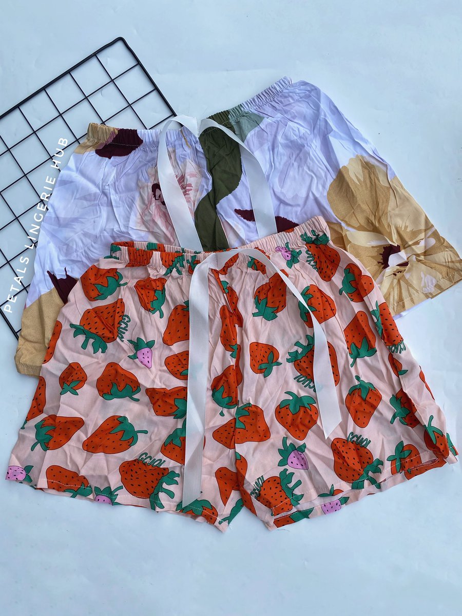 theiqmah_'s tweet photo. Being home doesn't have to be boring. Stay chic while lounging in our comfy shorts

Normal price:5,000
Sales price:4,600

Location:Ogbomoso 
Nationwide Delivery 

Shop here
https://t.co/mnYUOg2rQo

Please Retweet https://t.co/OT730C5Z5T