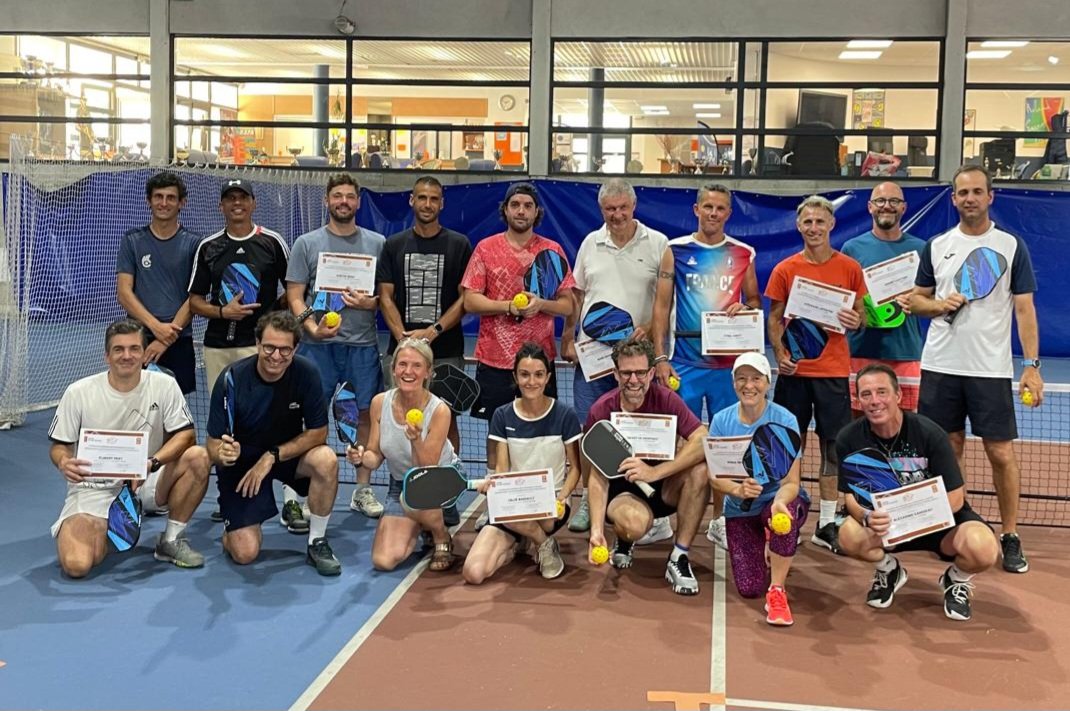 1ere session de formation au  #pickelball pour les enseignants du CS Clichy Tennis - 92. Pickelball, une discipline de la <a href="/FFTennis/">FFT</a> - <a href="/GillesMoretton/">Gilles Moretton</a> <a href="/villeclichy/">Ville de Clichy-la-Garenne</a> de Clichy-la-Garenne