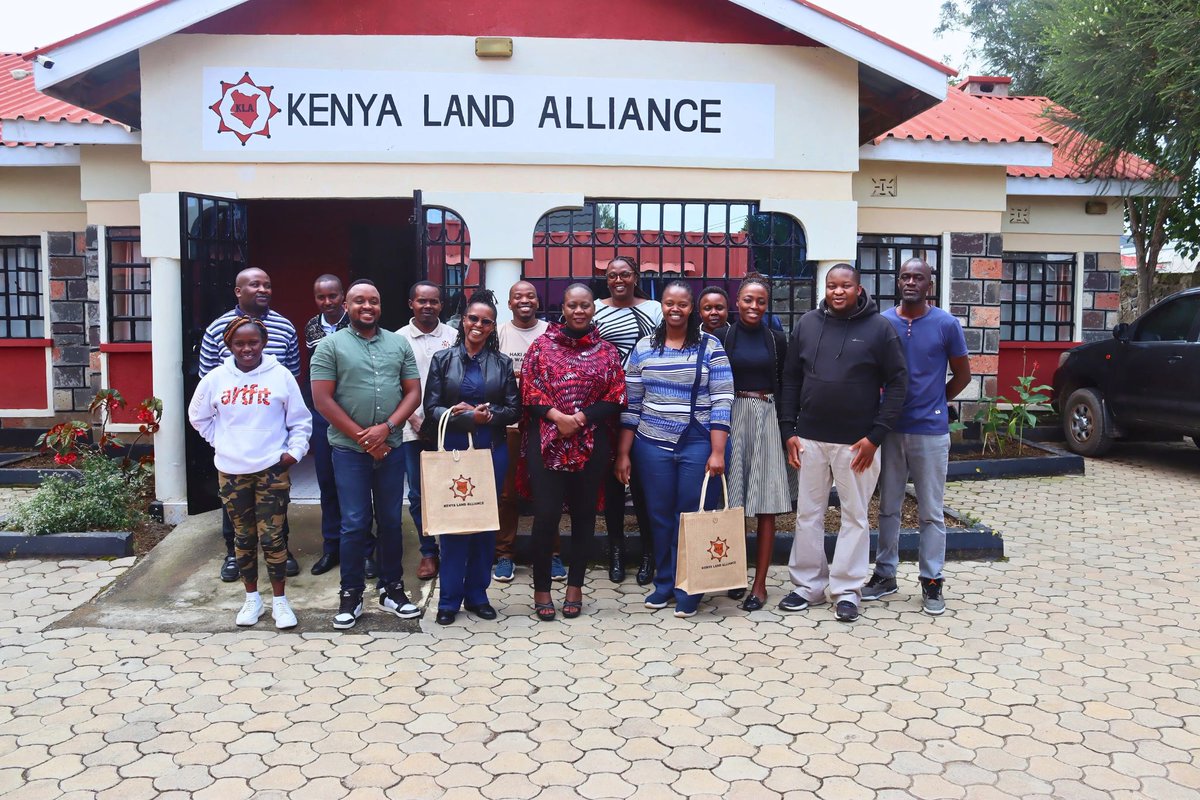 KLandalliance's tweet photo. Yesterday, @KenyaLand and @WeEffectEA held a joint learning & transition meeting at the KLA Compound in Nakuru to review progress and sustainability of the Tekeleza Haki Ardhi Mashinani (THAM) project.
#SustainableFarming #improvedqualityoflife #ImprovedLivelihood https://t.co/mKAmmE4JHl