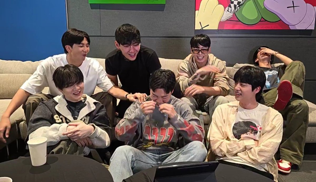 hobagustd's tweet photo. home🫶🏻 https://t.co/jcPP6XqEbV