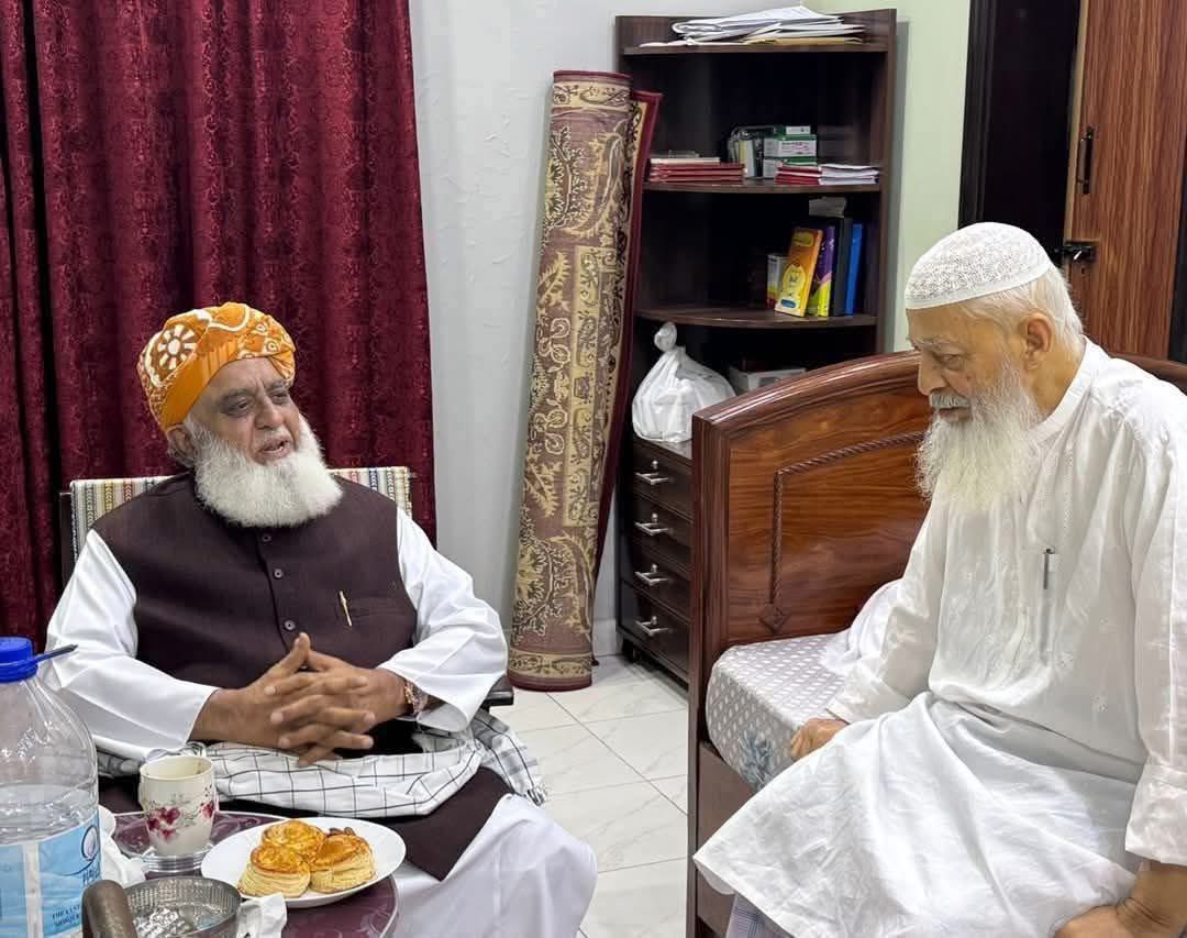 امیرِ پنجاب، حضرت مولانا سید محمود میاں صاحب سخت علیل ہیں۔ تمام احباب سے دعاؤں کی خصوصی درخواست ہے۔