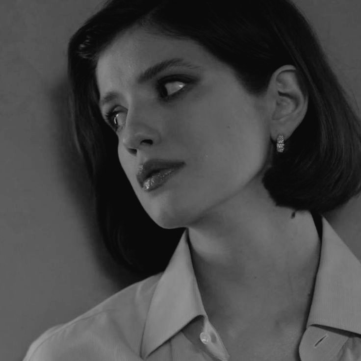 ⠀ ⠀ ⠀ ⠀
 ⠀ ⠀ ⠀ ⠀
    я боялась тебя увидеть,
    я боялась, но так ждала. ⠀ ⠀ ⠀ ⠀ ⠀ ⠀ ⠀ ⠀