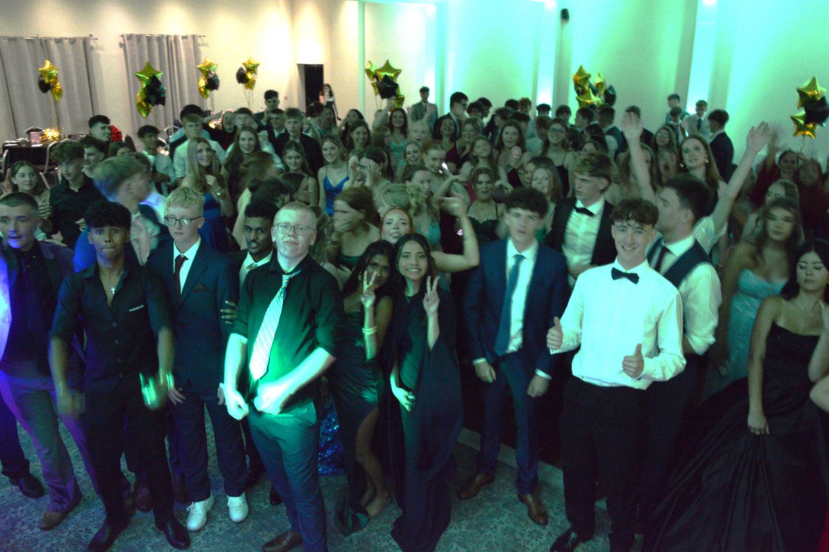 wyvernstedmunds's tweet image. Friday's prom was an amazing celebration of our Year 11 students. From the stunning outfits to the joyful dancing, you all made it a night to remember and what a perfect way to celebrate the end of an amazing chapter. Here's to your next adventure! ✨

#prom2025 #endofanera