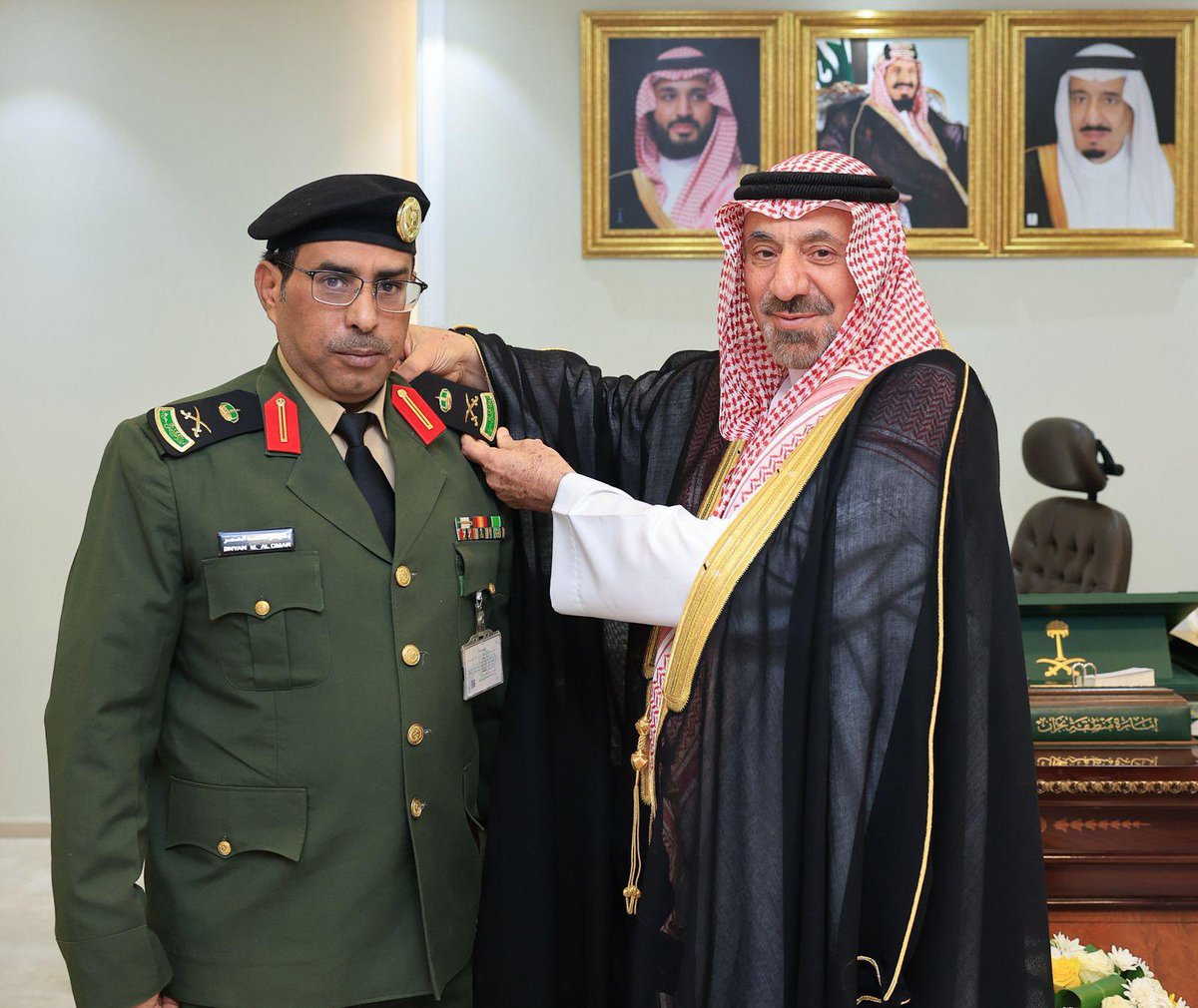 sudair_news's tweet image. ترقية ابن آلوطن من #سدير ..
قلد صاحب السمو الأمير جلوي بن عبدالعزيز بن مساعد أمير منطقة نجران، اللواء بنيان بن محمد العمر، مدير إدارة السجون بمنطقة نجران رتبته الجديدة بعد صدور الأمر السامي الكريم بترقيته إلى لواء.
الف مبروك وتمنياتنا له بالتوفيق والسداد
#التويم