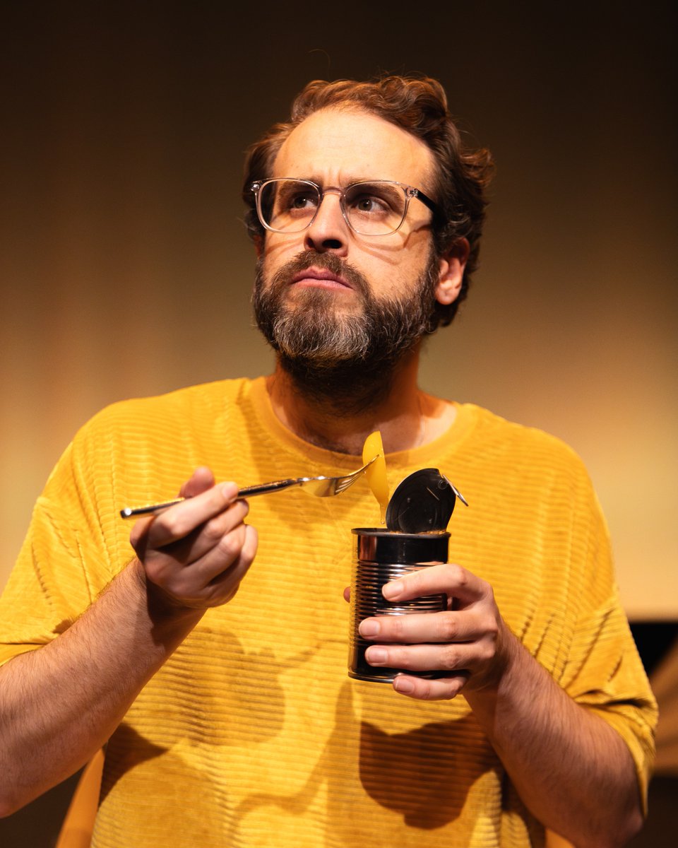YoungishPers's tweet image. IN CONVERSATION WITH: Wayne Stewart @edfringe
We caught up with writer and performer Wayne Steward to talk about Chrome Yellow — his reflective solo show that blends storytelling, journal entries and original songs.
wp.me/pdXz8Y-612
#Edfringe2025 #interview