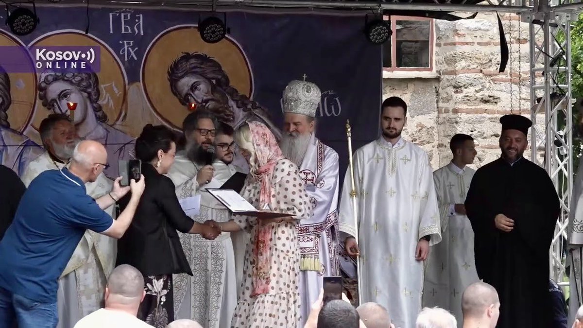 DecaniMonastery's tweet image. This year as well, in the spirit of prayerful gratitude and love for the sacred gift of motherhood, the Raška–Prizren Diocese awarded the “Mother Jugović” Medal to mothers with four or more children. This recognition, which is presented annually on #Vidovdan, 28 June, testifies…