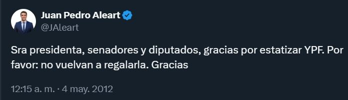 gonziver's tweet image. Estos dos estaban a favor de estatizar YPF. Y son las figuritas estrella de LLA. ¡E insultan al PRO, que fue el único que votó en contra! Háganse ver, kirchneristas de Showmatch.