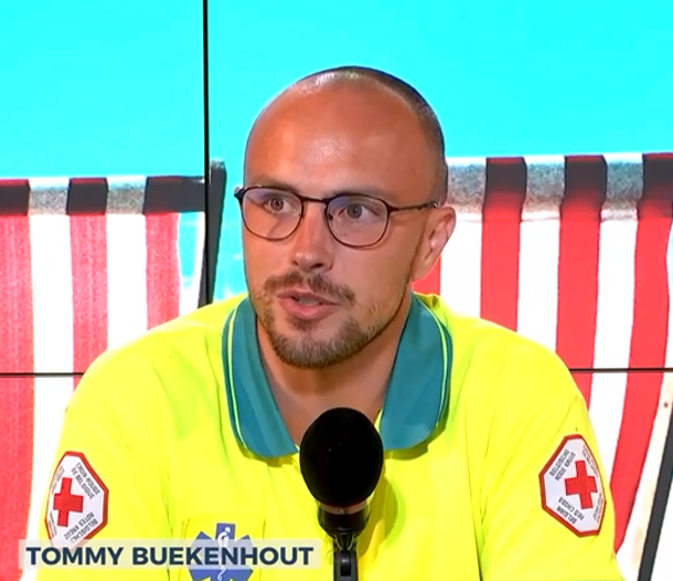 🔥 Et si votre été changeait des vies ? Découvrez le témoignage de Tommy, secouriste volontaire et pompier : rtbf.be/article/c-est-…
Rejoignez nous ! 📌 Infos : volontariat.croix-rouge.be