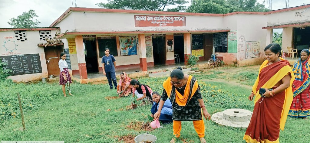 Department of WCD, Government of Odisha (@wcdodisha) on Twitter photo Anganwadi Workers (AWWs) and community members come together in a heartwarming plantation drive by planting trees in honour of mothers. A tribute rooted in love, care and a greener tomorrow. Endearing glimpses from Puri district.
#EkPedMaaKeNaamЁЯСйтАНЁЯСзтАНЁЯСжЁЯМ▒
<a href="/PIBWCD/">PIB WCD</a> <a href="/MinistryWCD/">Ministry of WCD</a> Anganwadi Workers (AWWs) and community members come together in a heartwarming plantation drive by planting trees in honour of mothers. A tribute rooted in love, care and a greener tomorrow. Endearing glimpses from Puri district.
#EkPedMaaKeNaamЁЯСйтАНЁЯСзтАНЁЯСжЁЯМ▒
<a href="/PIBWCD/">PIB WCD</a> <a href="/MinistryWCD/">Ministry of WCD</a>