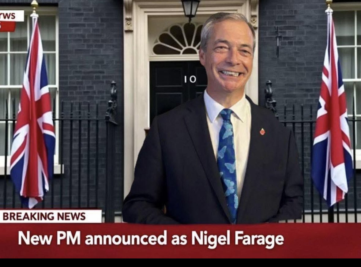 🙏🏻 Let’s be honest - he’s this country’s last hope!! 🇬🇧
Agree?!