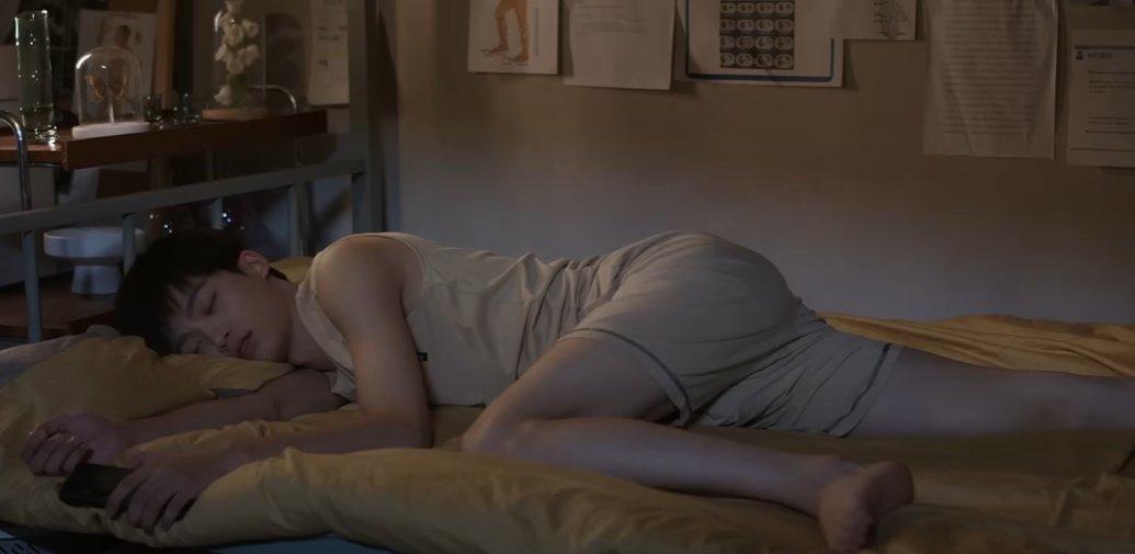 Imagine being mad at me and I am in my room like this:

🤣🤣
#逆愛 #RevengedLoveEP8 #RevengedLove