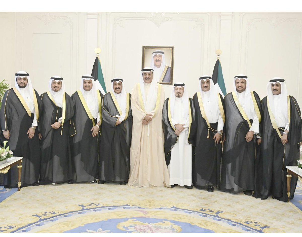 #سمو_الأمير
#سمو_ولي_العهد
#الشيخ_مشعل_الأحمد
#عائلة_الشريكه
تشرفنا بمقابلة صاحب السمو أمير البلاد المفدي وسمو ولي العهد الامين 
حفظهم الله ورعاهم وسدد على درب الخير خطاكم