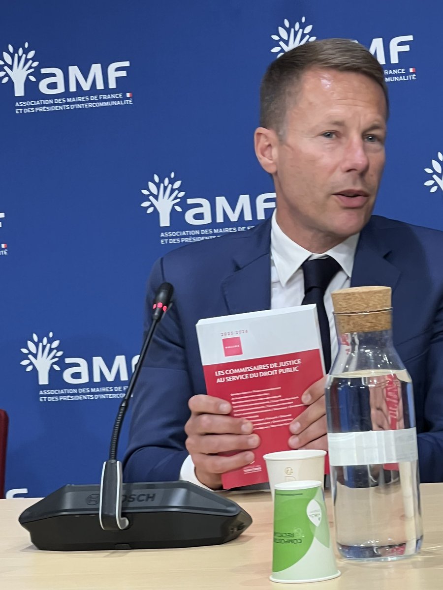 Michel SAUVADE (@michel_sauvade) on Twitter photo <a href="/l_amf/">AMF | Association des maires de France</a> reçoit en début de son comité directeur le président de la chambre nationale des commissaires de justice commissaire-justice.fr ; les maires comme toujours mobilisés au service de l’intérêt général : la canicule ne nous arrête pas… En fait, rien ne nous arrête… <a href="/l_amf/">AMF | Association des maires de France</a> reçoit en début de son comité directeur le président de la chambre nationale des commissaires de justice commissaire-justice.fr ; les maires comme toujours mobilisés au service de l’intérêt général : la canicule ne nous arrête pas… En fait, rien ne nous arrête…
