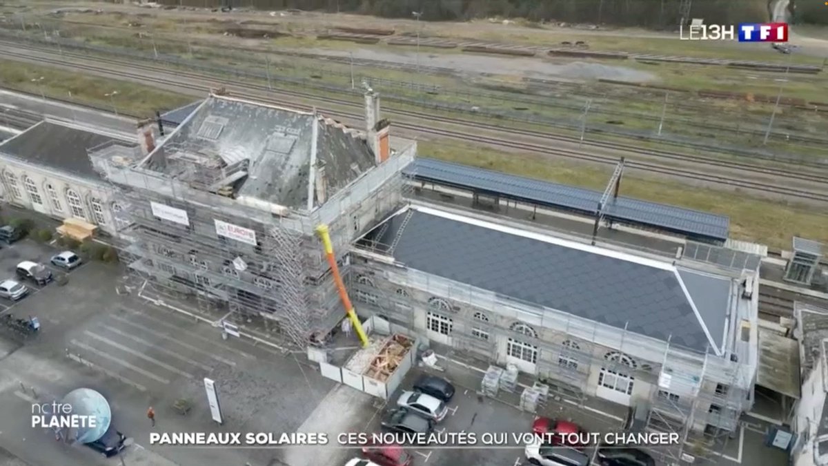 🚉 La gare de Sedan se refait une beauté !

On en profite pour lui donner une touche de modernité et d'écologie avec des panneaux photovoltaïques ! 🌿☀️

👉 Les travaux dureront environ un an, rendez-vous au printemps 2026 ! ✨ instagr.am/p/DLkNjVGScjm/