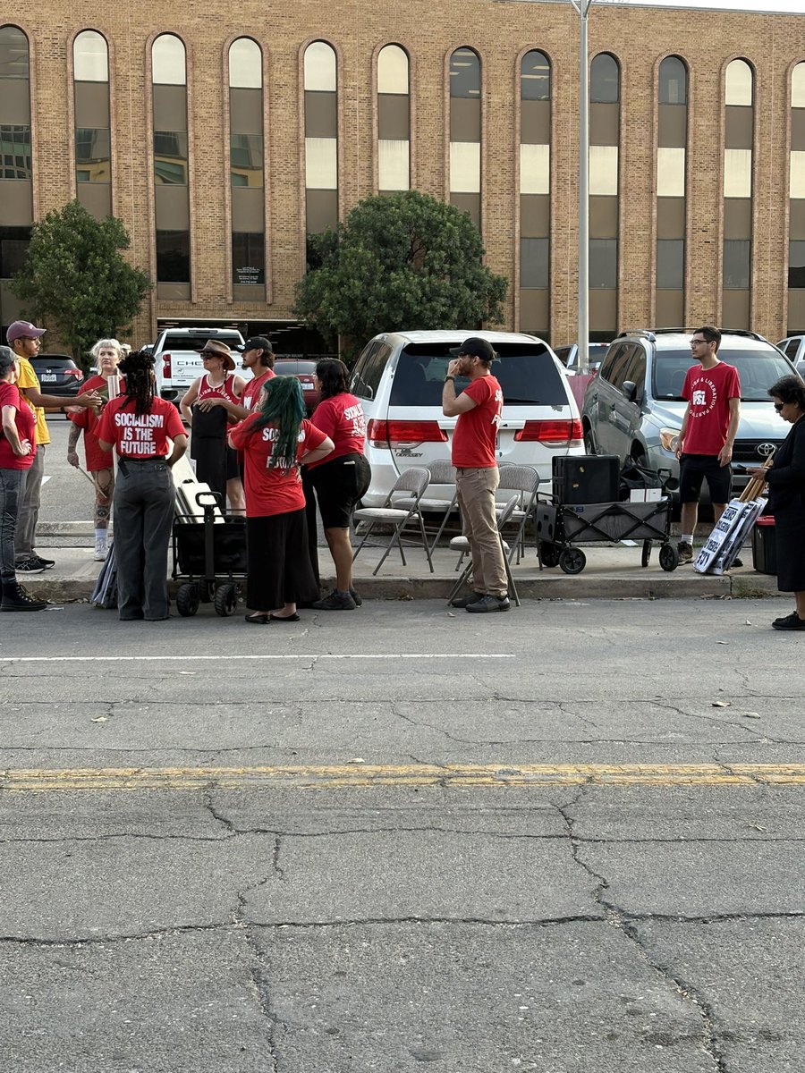 A rally going to take place this morning outside immigration court. This is in protest of migrants being detained at immigration court after their cases have been dismissed. #ksatnews