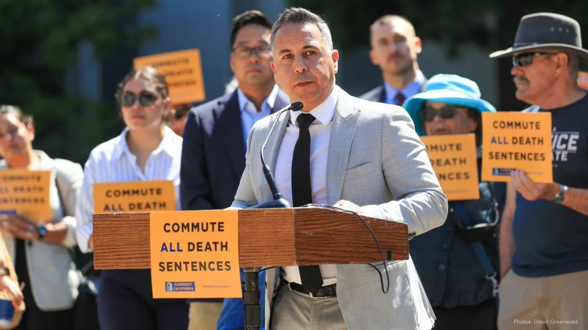 RBI_Justice's tweet image. 📢 Civil rights leaders and advocates — backed by nearly 200 organizations — rallied at the California State Capitol to urge Gov. Newsom to #CommuteTheRow.

The death penalty is inhumane, racially biased, and undermines public safety. It&apos;s time for @CAgovernor to act. #BizVsDP