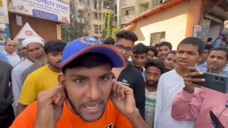ADV. ASHUTOSH J. DUBEY 🇮🇳 (@advashutoshbjp) on Twitter photo Humble request to <a href="/RajThackeray/">Raj Thackeray</a> Ji to visit Mumbra and teach them lesson as well as ‘Marathi’ language too!🙏 Humble request to <a href="/RajThackeray/">Raj Thackeray</a> Ji to visit Mumbra and teach them lesson as well as ‘Marathi’ language too!🙏