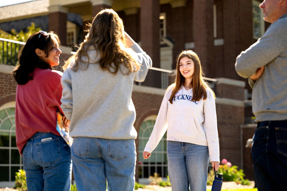 BucknellU's tweet image. Summer tours are in full swing! 😎
Plan your visit to #Bucknell at bucknell.edu/visit.