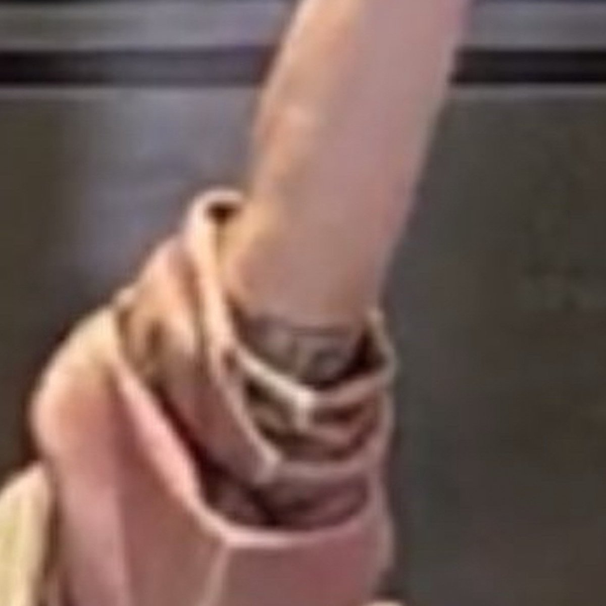 HELLO????? IS THAT A NEW TATTOOO??