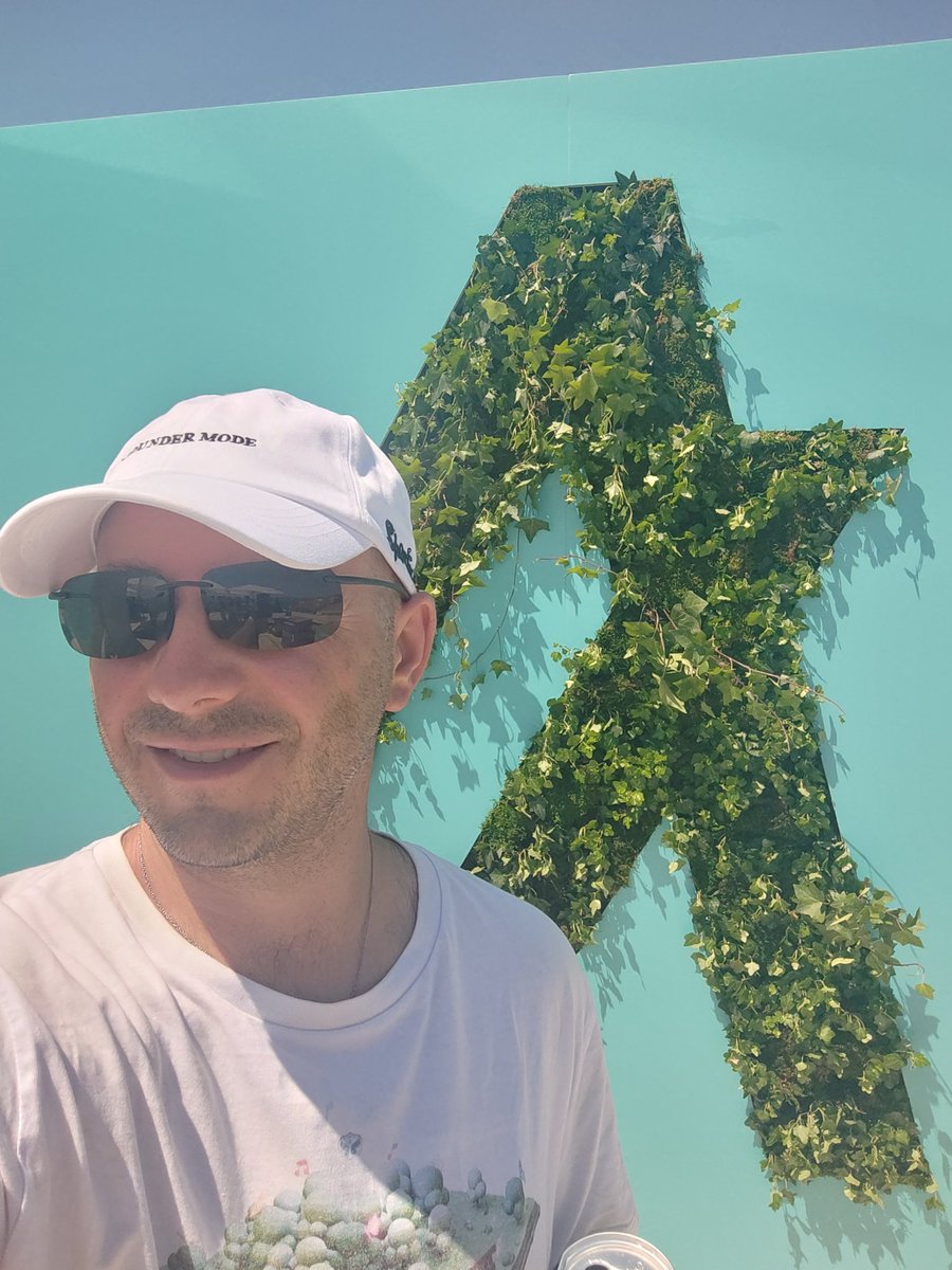 Thanks <a href="/AlgoFoundation/">Algorand Foundation</a> at #Cannes #ethcc2025 #Algorandcan