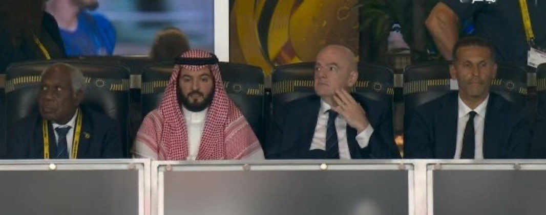 النصر العالمي (@twitt__m) on Twitter photo رئيس #النصر عبدالله الماجد <a href="/a_aalmajed/">عبدالله الماجد</a>
شفت كيف يفتخر جمهور الهلال برئيسه فهد بن نافل وشفت كيف احتفل جمهور الاهلي والاتحاد برؤساء أنديتهم بعد تحقيق البطولات وكل الاندية الاربعة من اندية الصندوق جمهور النصر لديه الاستعداد ان يفتخر فيك وتستطيع تحقيق ذلك بالعمل والاختيار الصحيح رئيس #النصر عبدالله الماجد <a href="/a_aalmajed/">عبدالله الماجد</a>
شفت كيف يفتخر جمهور الهلال برئيسه فهد بن نافل وشفت كيف احتفل جمهور الاهلي والاتحاد برؤساء أنديتهم بعد تحقيق البطولات وكل الاندية الاربعة من اندية الصندوق جمهور النصر لديه الاستعداد ان يفتخر فيك وتستطيع تحقيق ذلك بالعمل والاختيار الصحيح