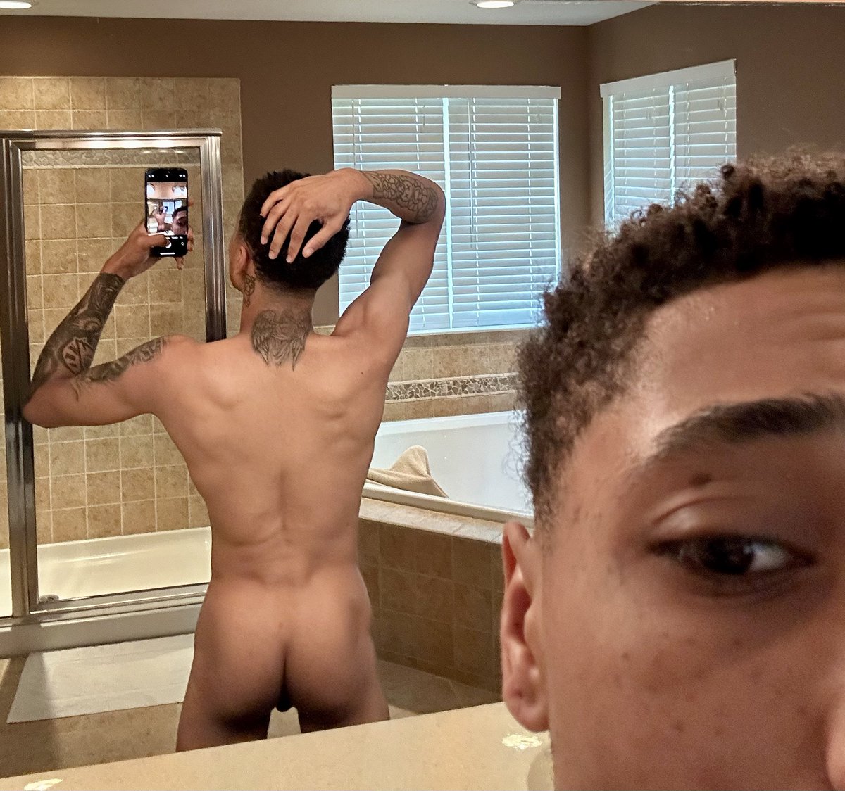 GOODMAWNIN X ⛅️

- on or off 🫣