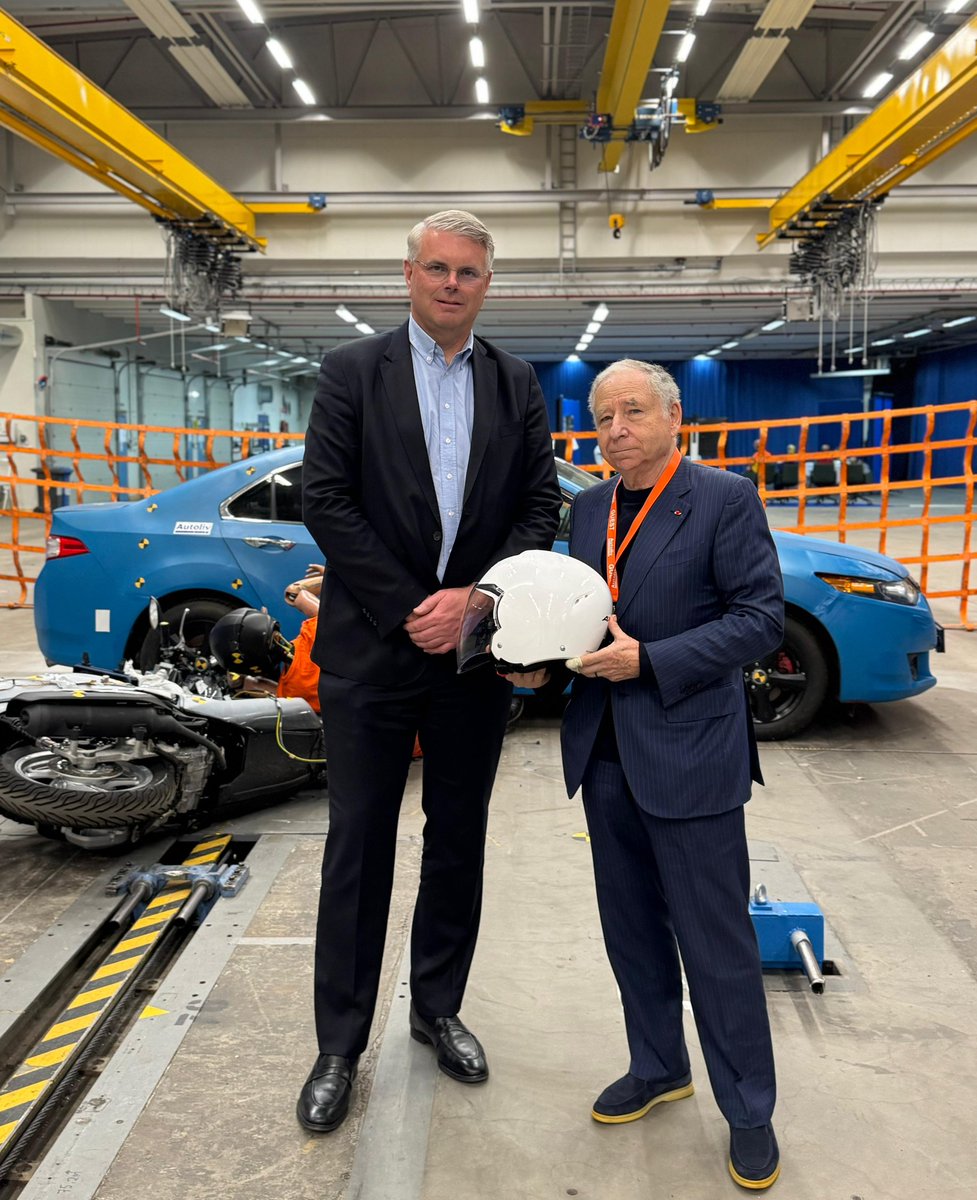 JeanTodt's tweet image. Road safety depends on effective industry collaboration. Visited @AutolivInc HQ and met with President & CEO Mikael Bratt in Sweden 🇸🇪 to discuss support for the @UN Safe and Affordable Helmets Initiative and @UN_RSF. Looking ahead to scaling up this important work! #VisionZero