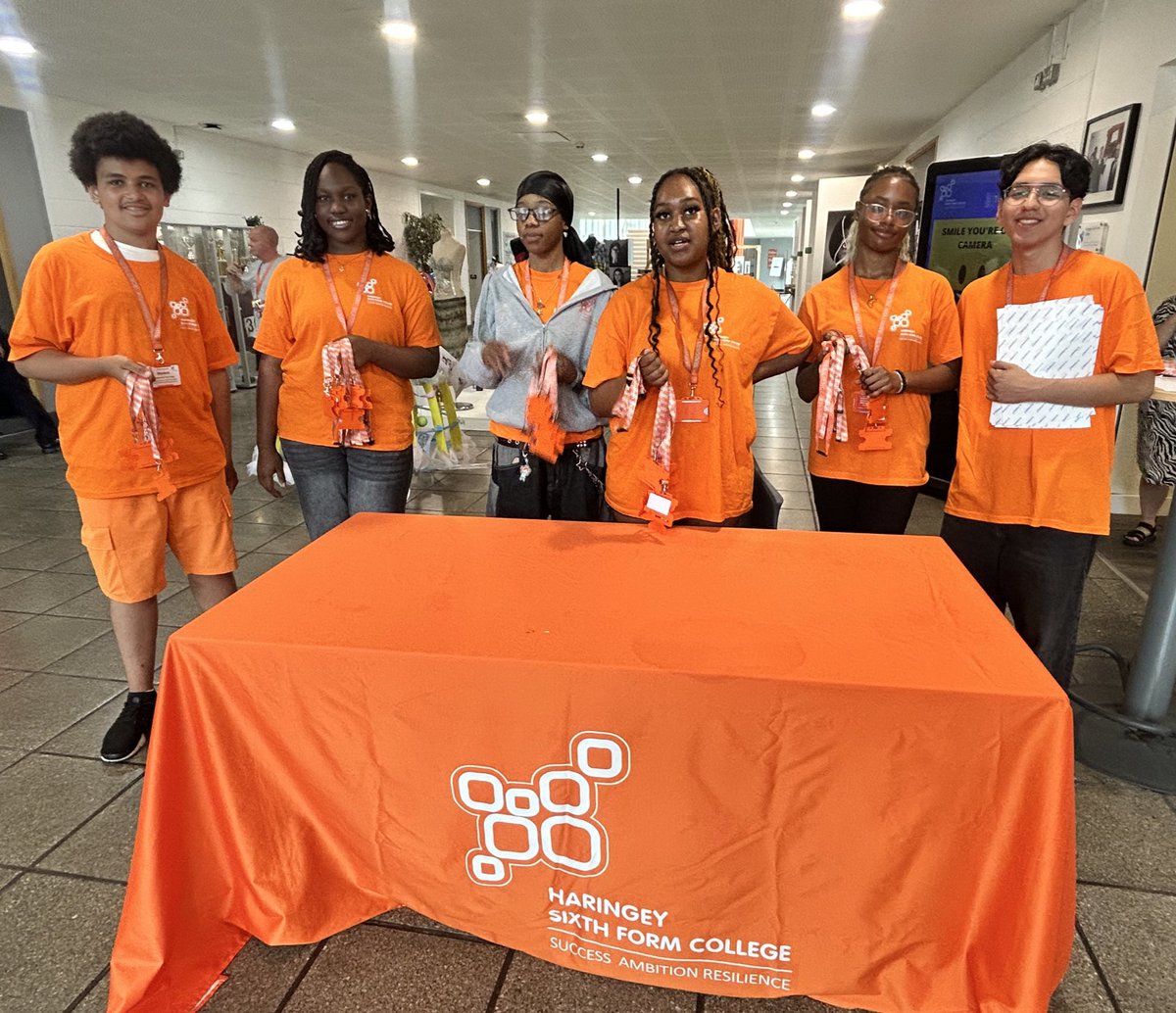 Haringey6thForm's tweet image. #TeamHaringey6 Summer VIP Taster and Interview Day has started and we are looking forward to greeting our new students for September 2025 start…so they can see how we are #MoreThanACollege #H6StudentAmbassador