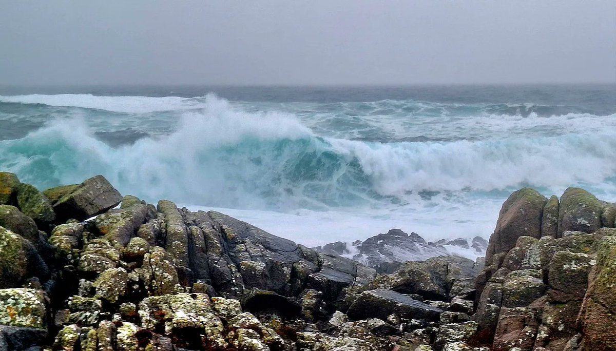 INS_UHI's tweet image. Dr Andrew Jennings @ThinkUHI discusses the future of energy and island communities in his latest academic Substack article, exploring how islands can serve as laboratories for examining issues surrounding Just Energy Transition open.substack.com/pub/resilienti…