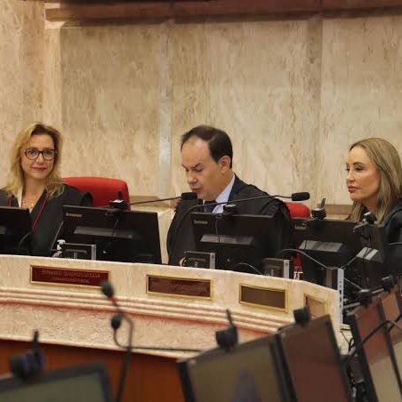 🚨URGENTE: Supersalários de juízes custam R$ 10,5 bilhões ao Brasil e disparam 49% em um ano.