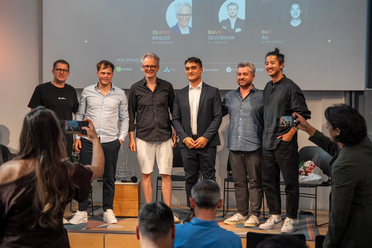In the afternoon, we kicked off with a interesting panel: #REALWORLDASSETS (RWA), a topic many had been waiting for. The panel was moderated with energy and charm by Dr. Duc Au (WM Group), setting the tone for a dynamic and cross-border conversation. The stage brought together