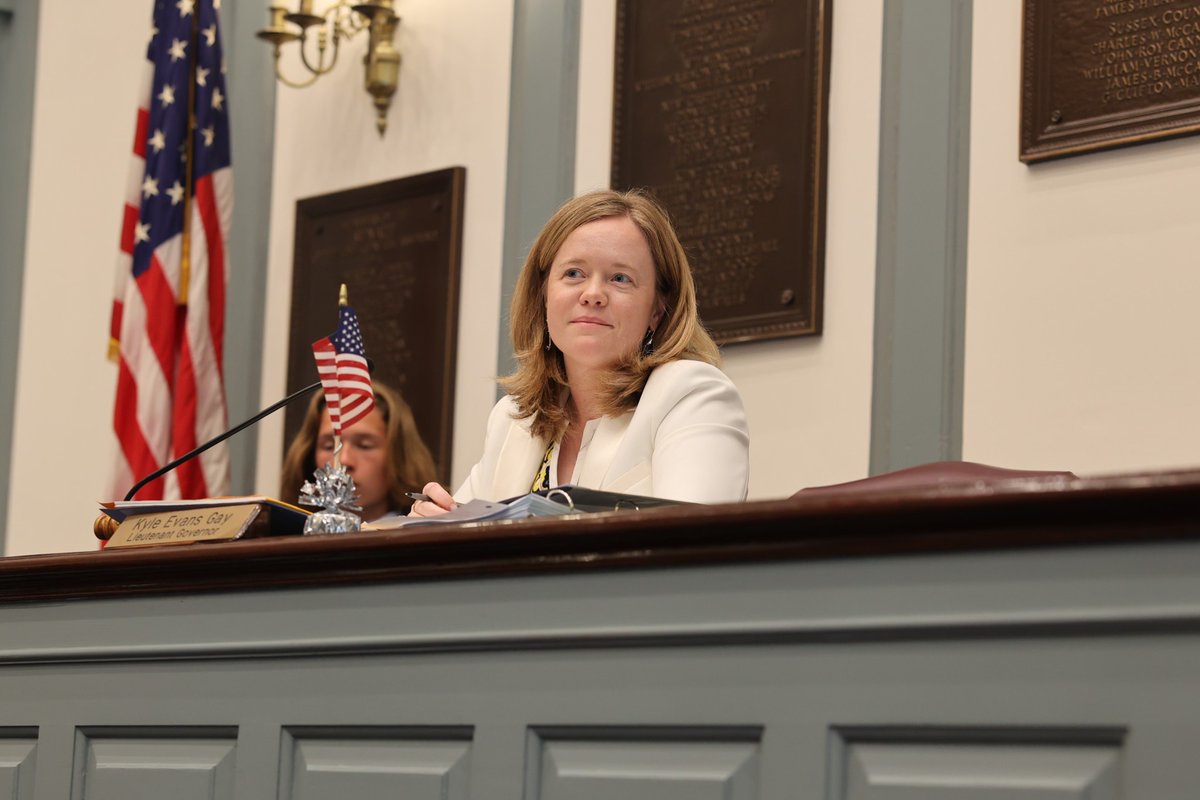 My first legislative session presiding over the Senate as  Lieutenant Governor came to a close yesterday — and I’m  proud of what we’ve accomplished together. 

Though session has ended, my goal remains the same: to serve as a bridge between communities and government.