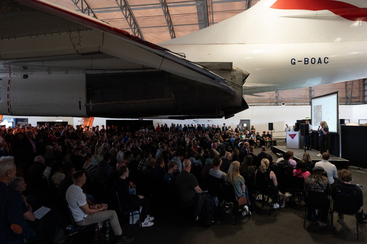 ❓ Did you know that Concorde G-BOAC was the first aircraft ever to cross the Atlantic FOUR times in one day? 🚀 That sounds like a busy day for the crew! Come and see it at PCL Manchester: bit.ly/PCLManc