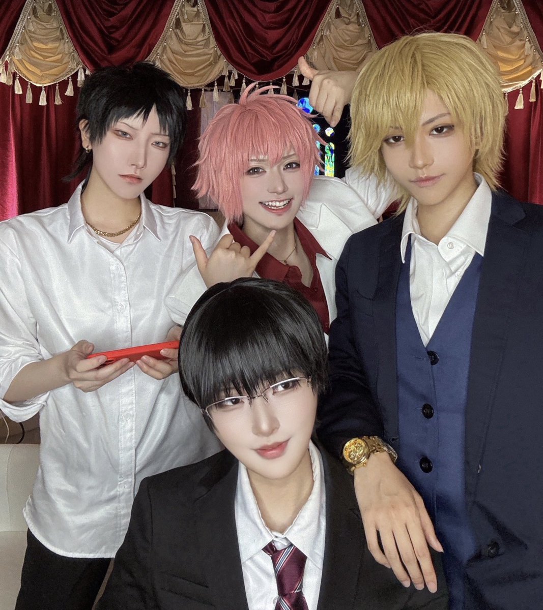 cos / evhs

✨🥂𝐂𝐋𝐔𝐁★𝐎𝐍𝐄🥂✨

#毎日ホスト0628 #evhs_cos