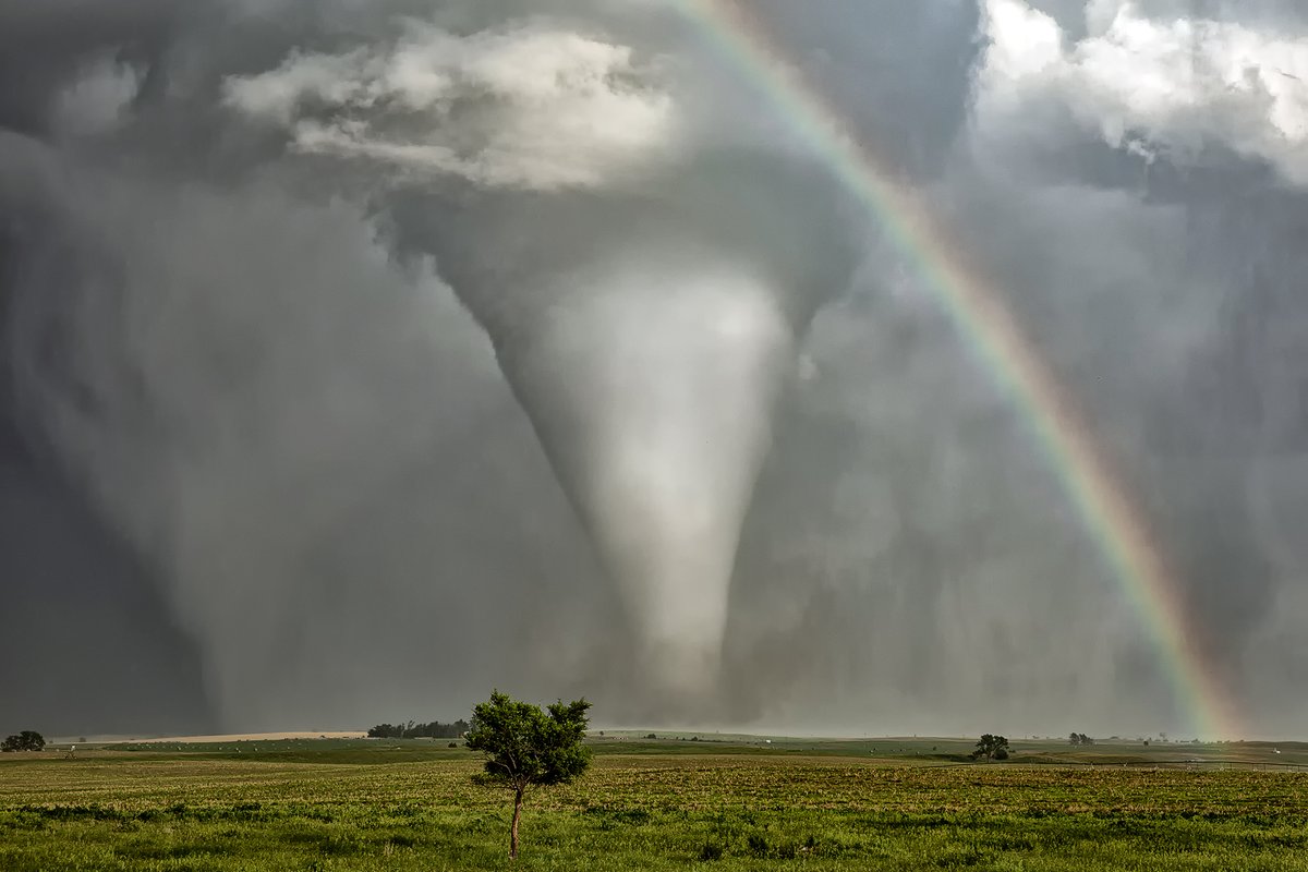 Dickens, NE 6/16. Still the most amazing tornado I've seen this year, bar none!! What an event!! 45 minutes long, barely moving. Could sit up a lawn chair, have a cold beer and take a thousand photos! #newx