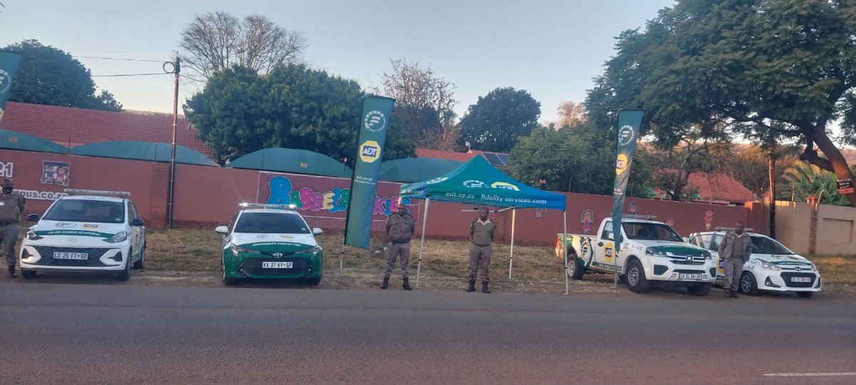 Fidelity_Secure's tweet photo. Our Fidelity officers were on a standoff in Pretoria North, focusing on Zambezi Drive in the Sinoville area to help ensure a safe and secure environment for residents and businesses.
#FidelityADT #FidelityGuarding #PretoriaNorth #Sinoville #ZambeziDrive #CommunitySafety https://t.co/SwkMpsj2pj