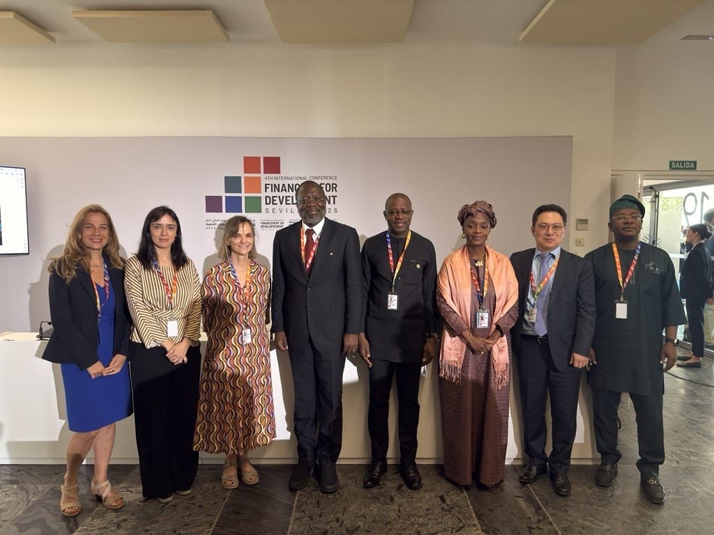 ECOWASdevparcel's tweet image. #ECOWAS President participated to a high-level Side event on 1 July 2025, organised by @ECREEE_ECOWAS and @BIDC_EBID ,@gggi_hq ,@UNCDF , @AECID_es , during the #4th_International_Conf_on_Financing_for_Development FFD4) in Seville, 🇪🇸#Unlocking_Energy_Finance_in_WestAfrica