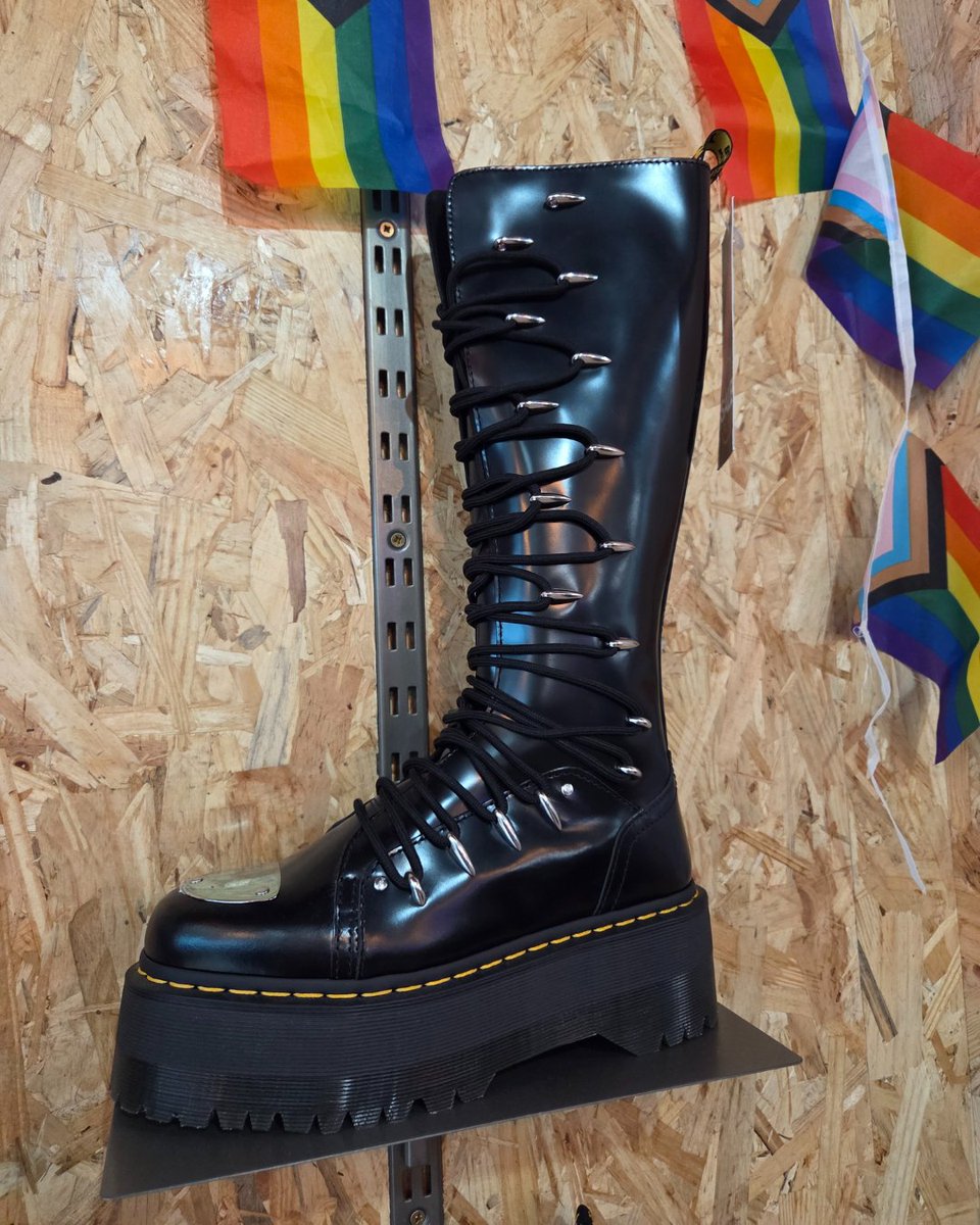 Step into festival season with style with 20% off Doc Martens at Damaged Society! 

Your perfect pair is waiting to rock out with you 🎸🖤

#highcross #leicester #festival #festivalseason