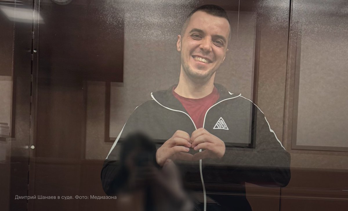 Кадровика из «Азова» приговорили к 20 годам колонии строгого режима. Он попал в российский плен в Мариуполе.

Еще в 2017 году Дмитрий Шанаев обучился на «системного администратора» в украинской Нацгвардии, а потом перевелся в «Азов». Там он «занимался кадровым составом», но