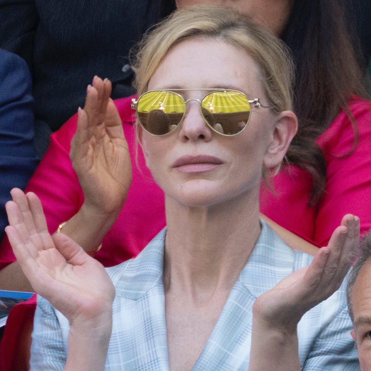 Wimbledon's tweet photo. Cate Blanchett taking in the drama on Centre Court 😎👏

#Wimbledon https://t.co/W28uiTg3Bv