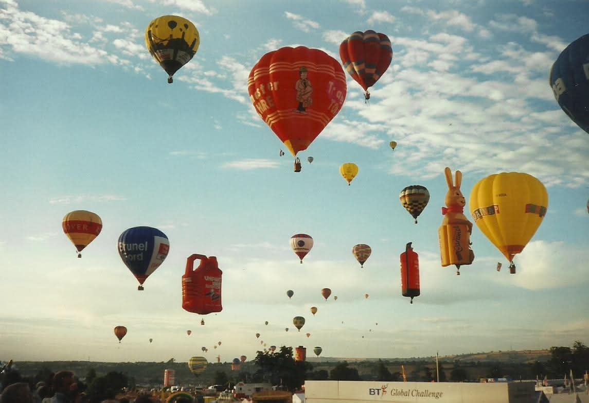 Throwback to <a href="/bristolballoon/">Bristol International Balloon Fiesta</a> fiesta 1995 🎈