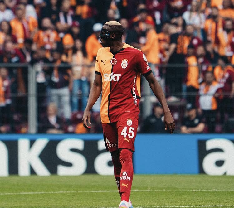 Sinyor Mertens (@sinyorgs1905) on Twitter photo Antonio Conte, Victor Osimhen'i 14 Temmuz'da sezon öncesi sağlık kontrolleri için kulübe dönmeden önce Napoli'nin genç takımına gönderiyor.
Osimhen, Napoli'nin antrenmanlarının bir parçası olmayacak ve sadece genç takımlarla kondisyon çalışmaları yapacak. (<a href="/legitngnews/">Legit.ng | Leading the way</a>) Antonio Conte, Victor Osimhen'i 14 Temmuz'da sezon öncesi sağlık kontrolleri için kulübe dönmeden önce Napoli'nin genç takımına gönderiyor.
Osimhen, Napoli'nin antrenmanlarının bir parçası olmayacak ve sadece genç takımlarla kondisyon çalışmaları yapacak. (<a href="/legitngnews/">Legit.ng | Leading the way</a>)