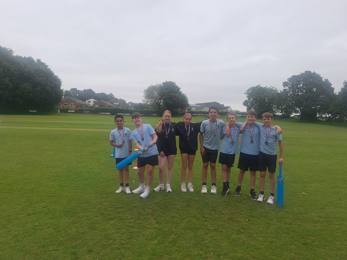 Unsworth came 3rd at the Bury Schools cricket! Well done!