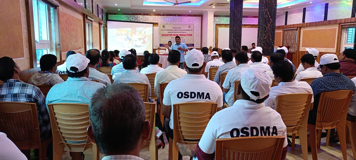 DeocSubarnapur's tweet photo. District level 2nd &amp; final batch #capacitybuilding program of PEOs on DRR conducted from 30.06.2025 to 01.07.2025 with financial support by OSDMA. 50 nos PEOs of Sonepur, Dunguripali &amp; Tarbha Block participated in the program organized by DDMA, Subarnapur.
@osdmaodisha https://t.co/sotlonupfx