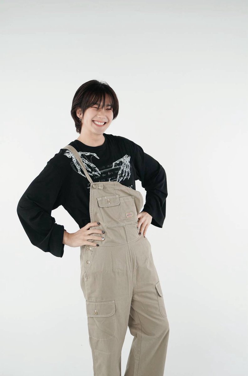 Good night &amp; sweet dreams นะ! 💖
ฝันดีนะคนสดใส~ 😴🌈
โลกใบนี้จะใจดีขึ้นอีกนิด…เพราะมีเธอ 💤😊 

Good night, my cheerful one~ 😴🌈
The world will be a little kinder…because of you 💤😊

<a href="/JakeB4rever/">BIU.</a> 
#BuildJakapan 
#Beyourluve