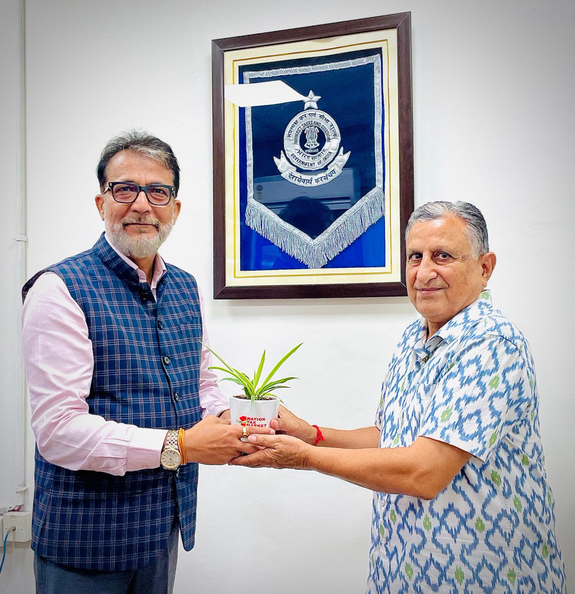 CgstJammu's tweet photo. The CGST J&amp;K and Ladakh under the aegis of @cbic_india @cgstchdzone  celebrated the GST DAY 2025. The trade associations CCI,FI,BBIA  joined the event expressing hope towards Viksit Bharat. The retired officials were  felicitated for the recognition of their services.#gstday2025 https://t.co/jogghPEKnn