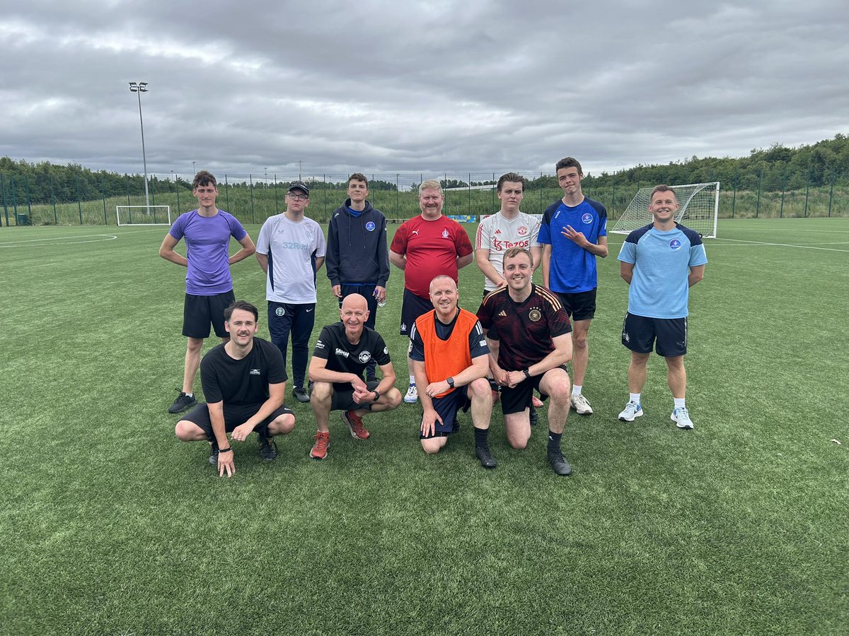 Well done to our group of young men who completed the Changing Room Extra Time course 👏They've spent the last 12 weeks working with <a href="/SAMHtweets/">SAMH</a> on improving their wellbeing and resilience.

We rounded off the course with a game involving participants, SAMH and Foundation staff⚽️